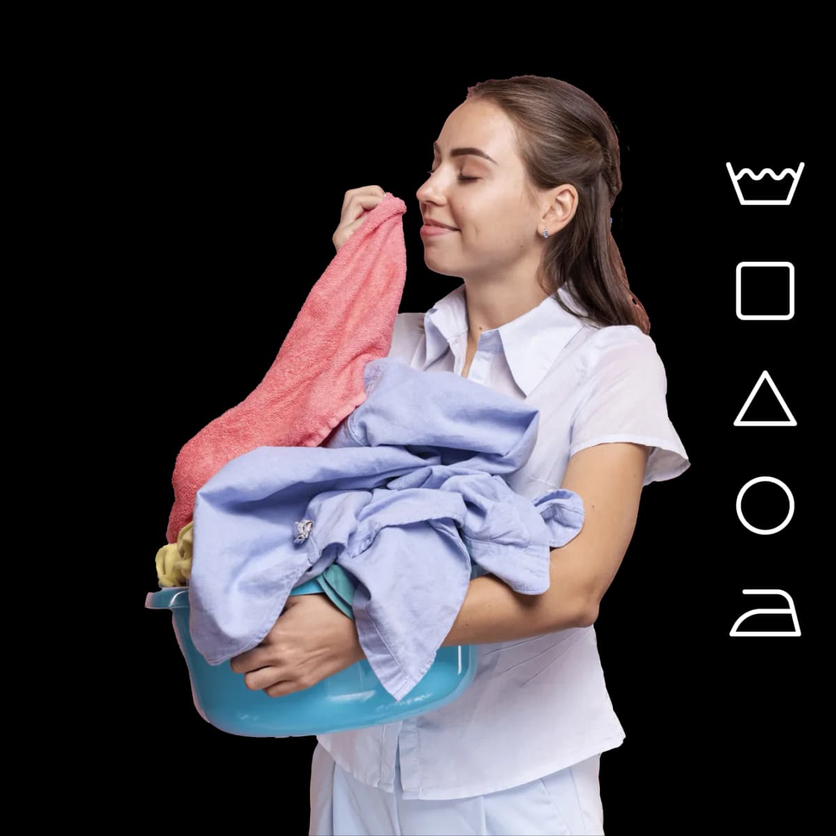 Mujer con ropa limpia